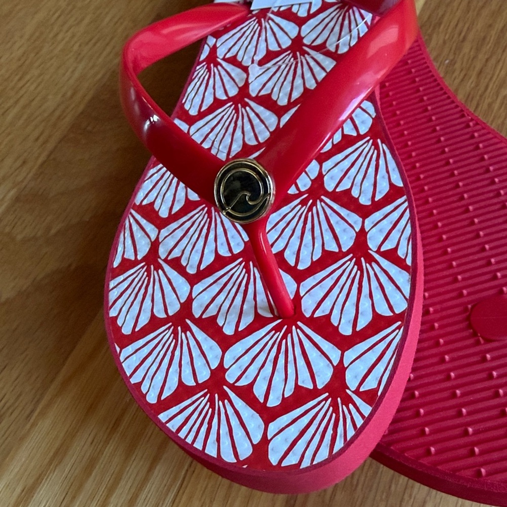 Talbots Red and White Shell Pattern Flip Flops - Picture 3 of 3